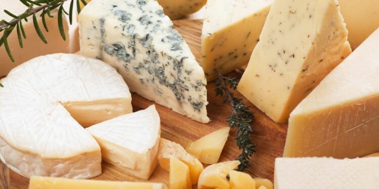 Quels Sont Les 4 Grandes Familles De Fromage Planetefemmes Magazine Dinformations Pour 